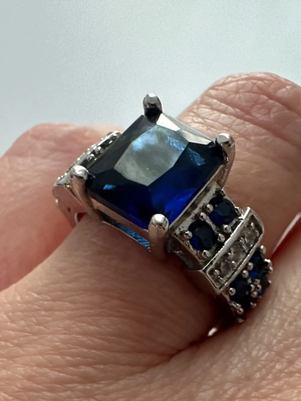 10k White Gold Plated Emerald Cut Faux Sapphire Silver Blue Ring Size 7